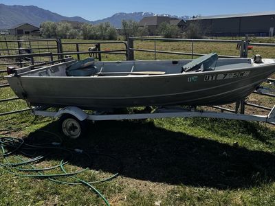 1983 Gregor Aluminum Boat