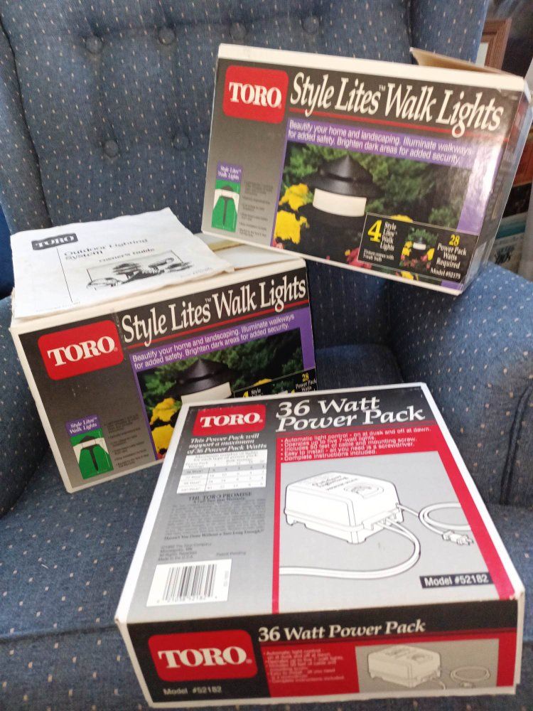 Toro Style Lites Walk Lights Outdoor Lighting Kit w/ 36 Watt Power Pack Model 52182 & 52179