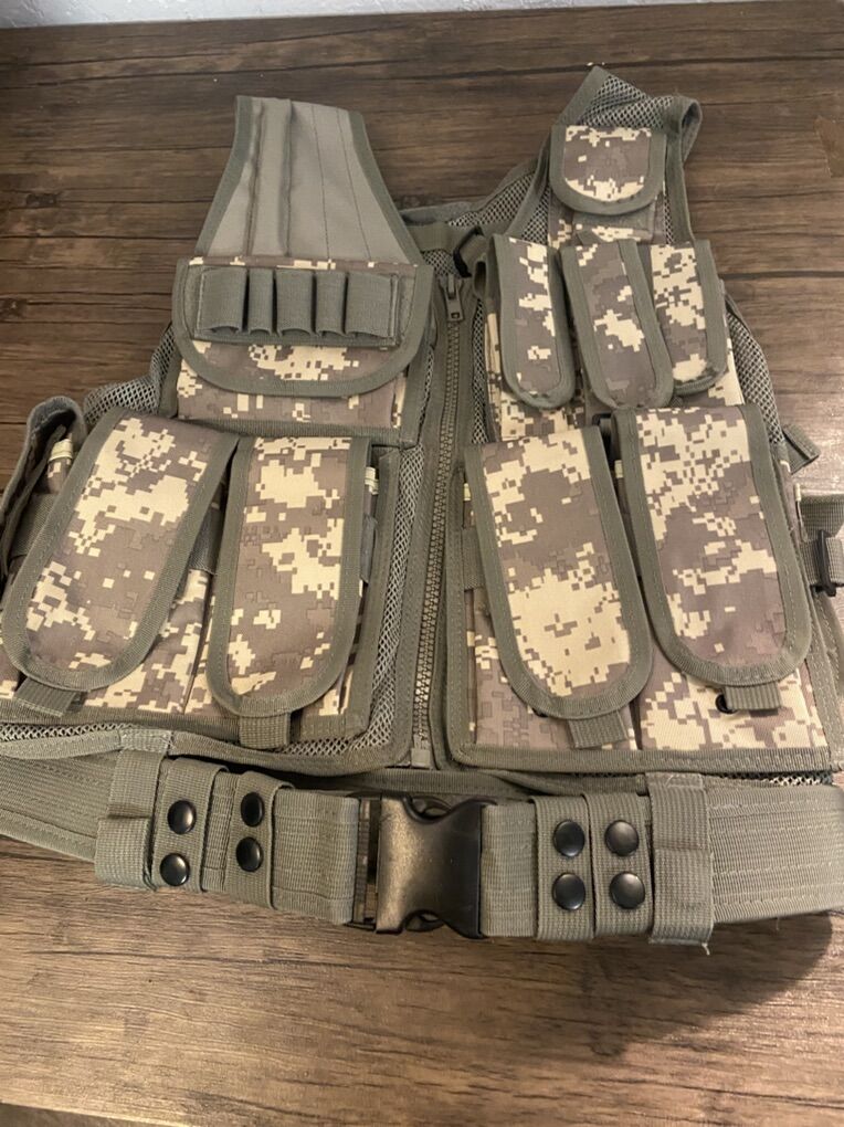 Tactical Outdoor CS Game Vest Adjustable