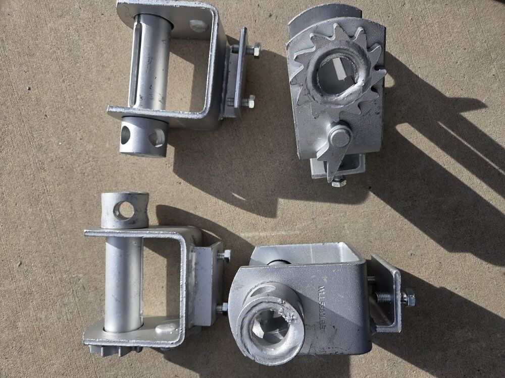 4" trap buckles   removable