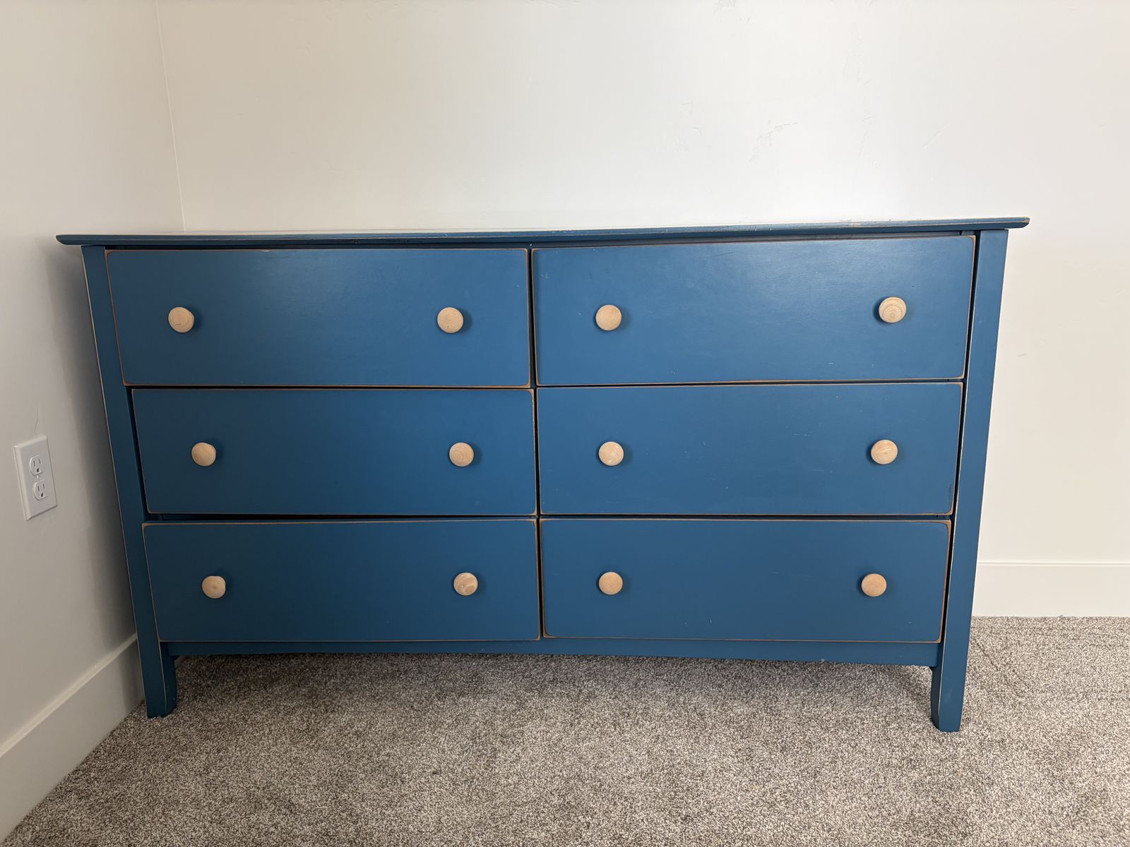 Solid Wood 6 Drawer Dresser
