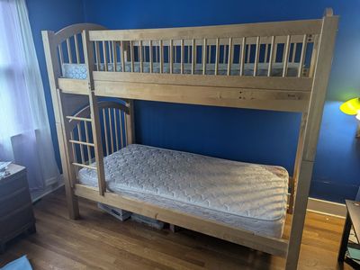 Twin Size Bunk bed