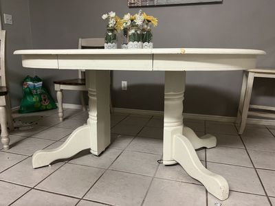 Solid OaK Table With Chairs and Extender Sits 8