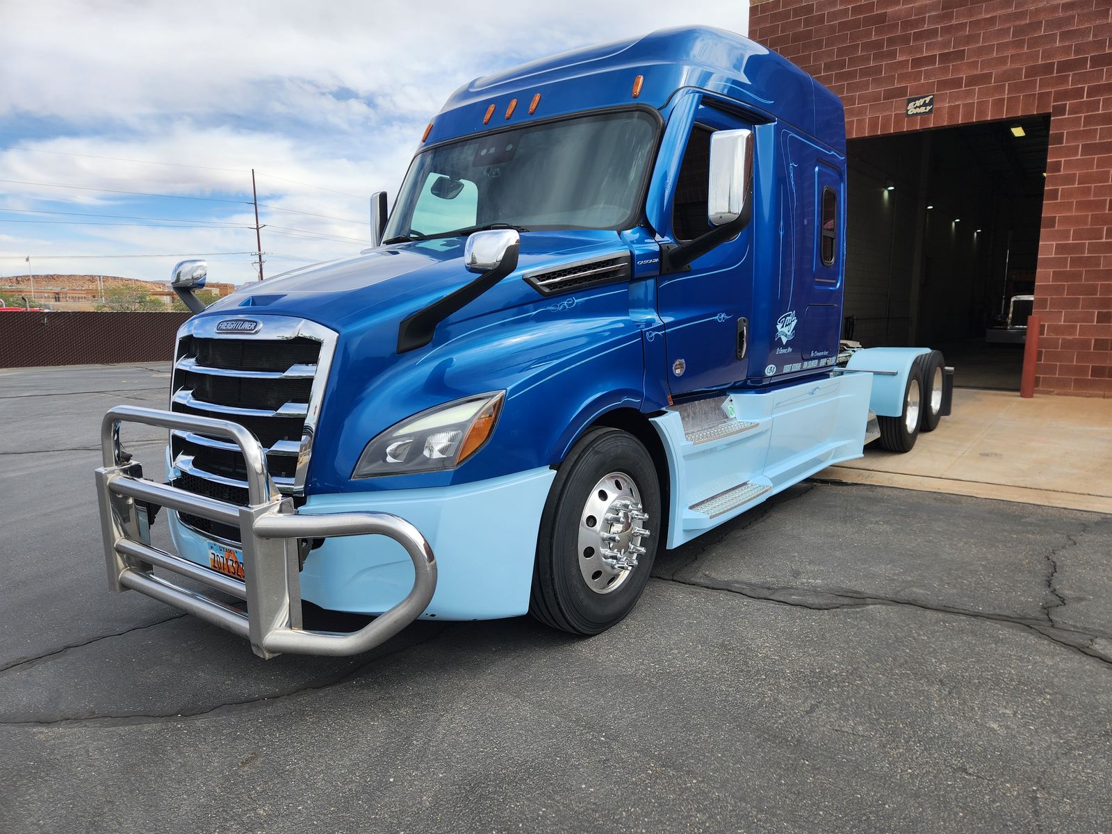 2020 Freightliner Cascadia For Sale