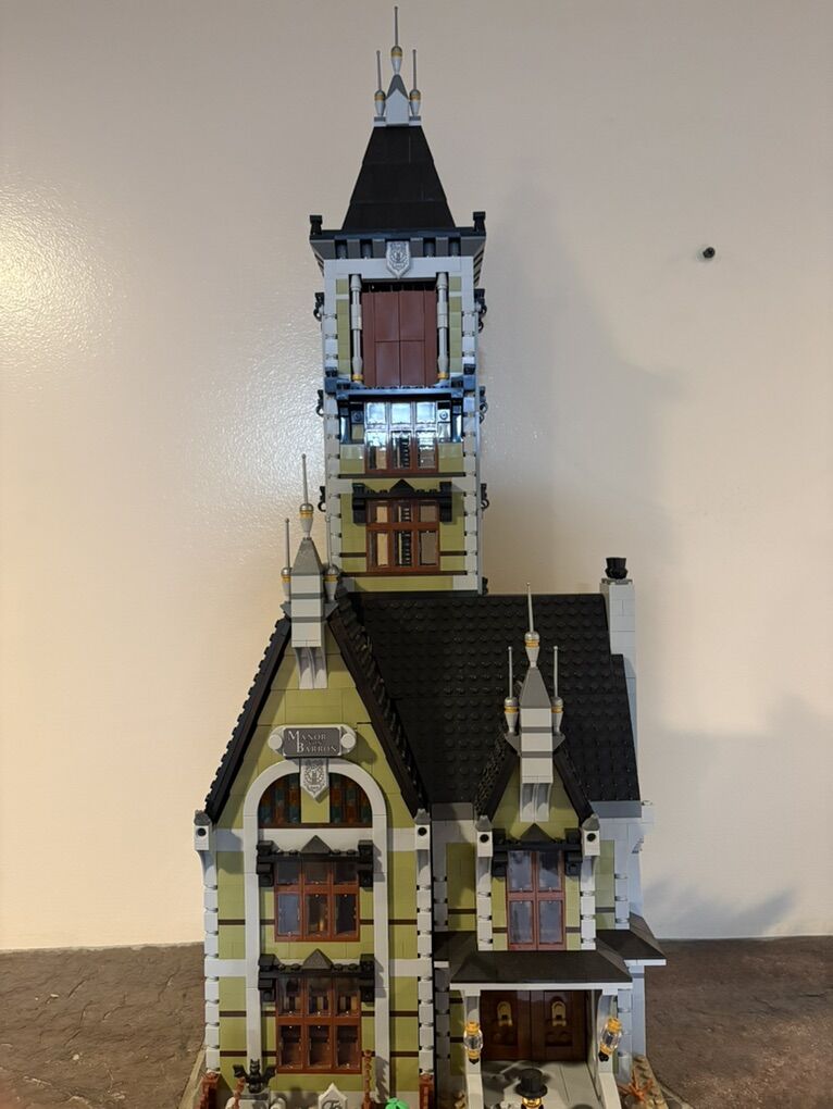Lego Haunted House