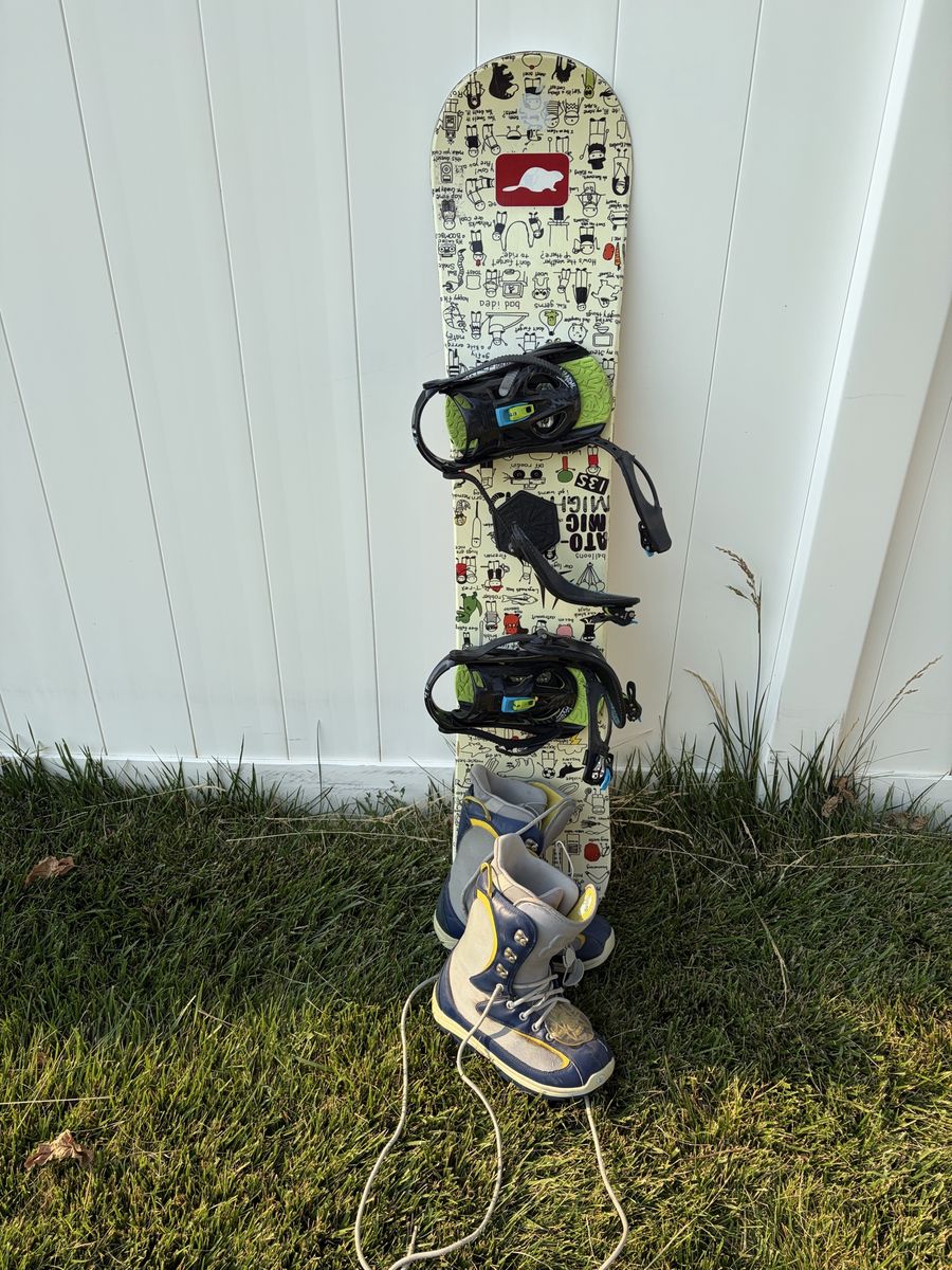 51” Snowboard with Boots and Bindings