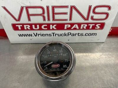 Used 2006 Peterbilt 379 Speedometer Gauge with Trip, Chrome Bezel, Part # Q43-6010-005