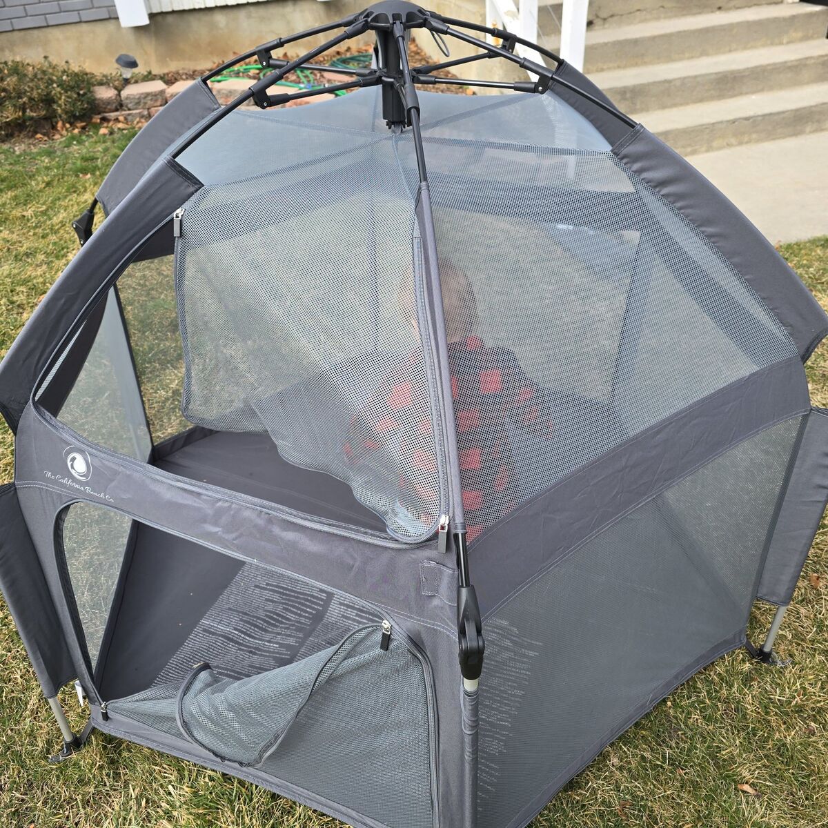 Portable todler play pen