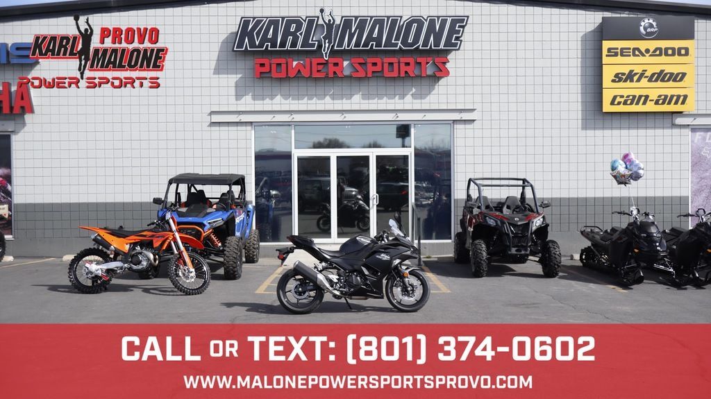 2026 Kawasaki Ninja® 500 Metallic Flat Spark Black