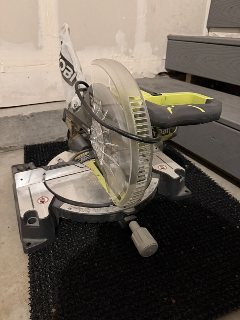 Ryobi 10” compound miter saw