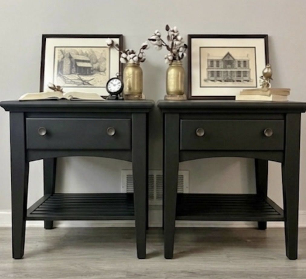 Set Of Two Black Nightstands