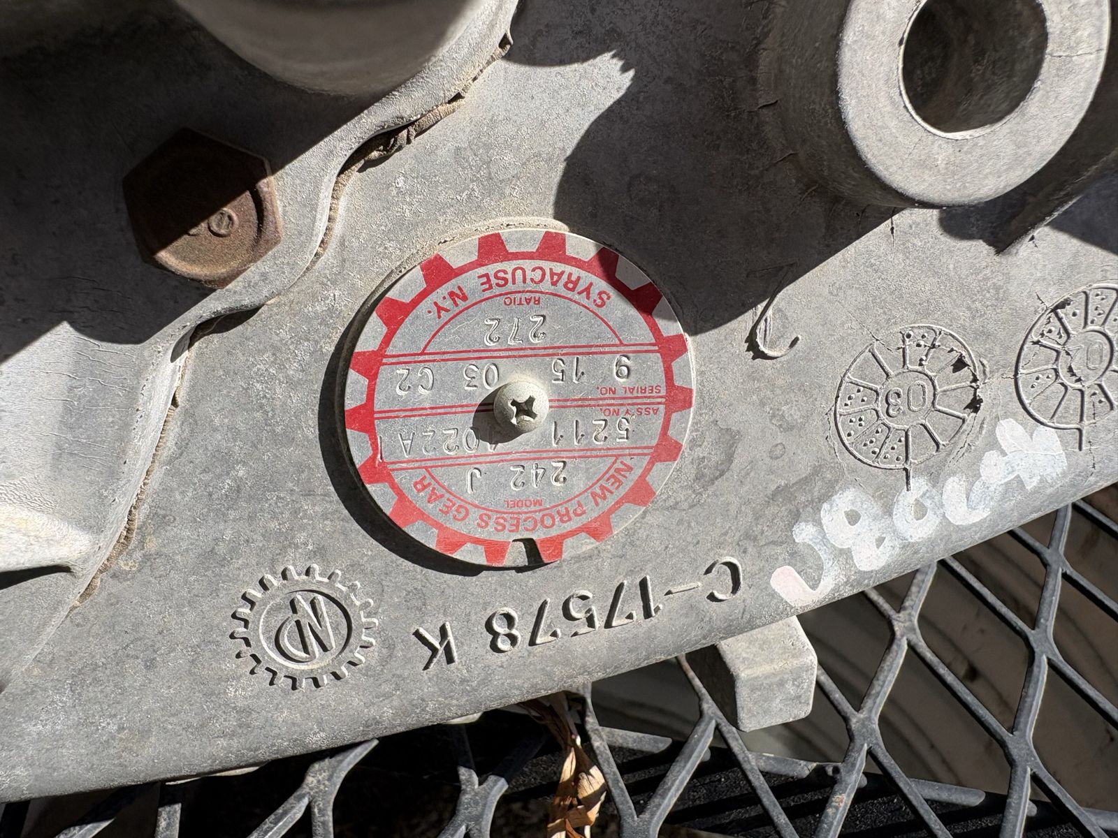 4 x 4 transfer case Jeep 242 J