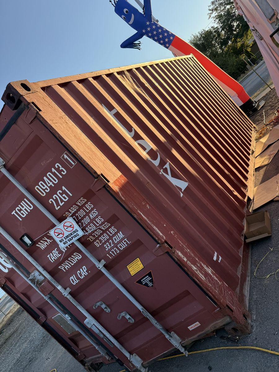20’ shipping container
