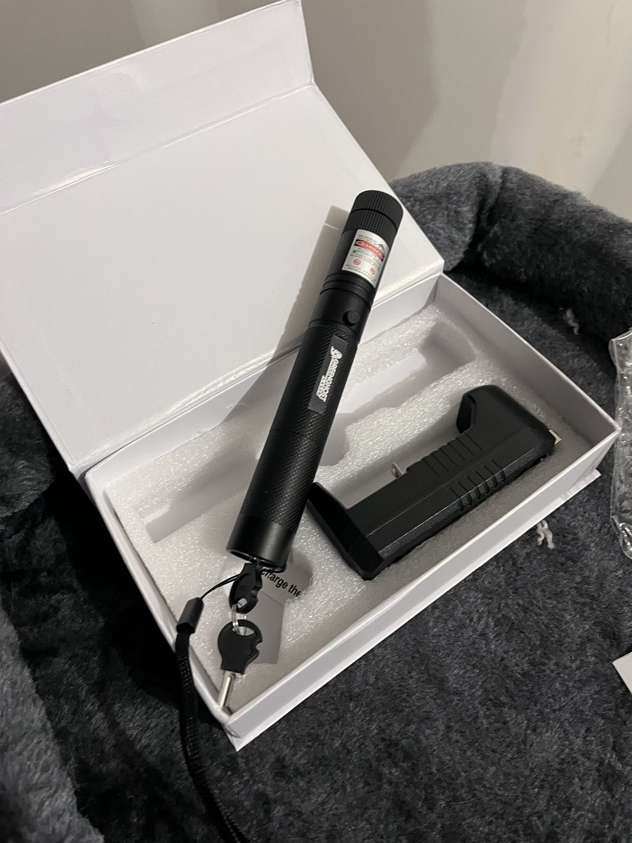 Green Laser & Rechargeable Flashlight