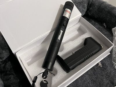 Green Laser & Rechargeable Flashlight