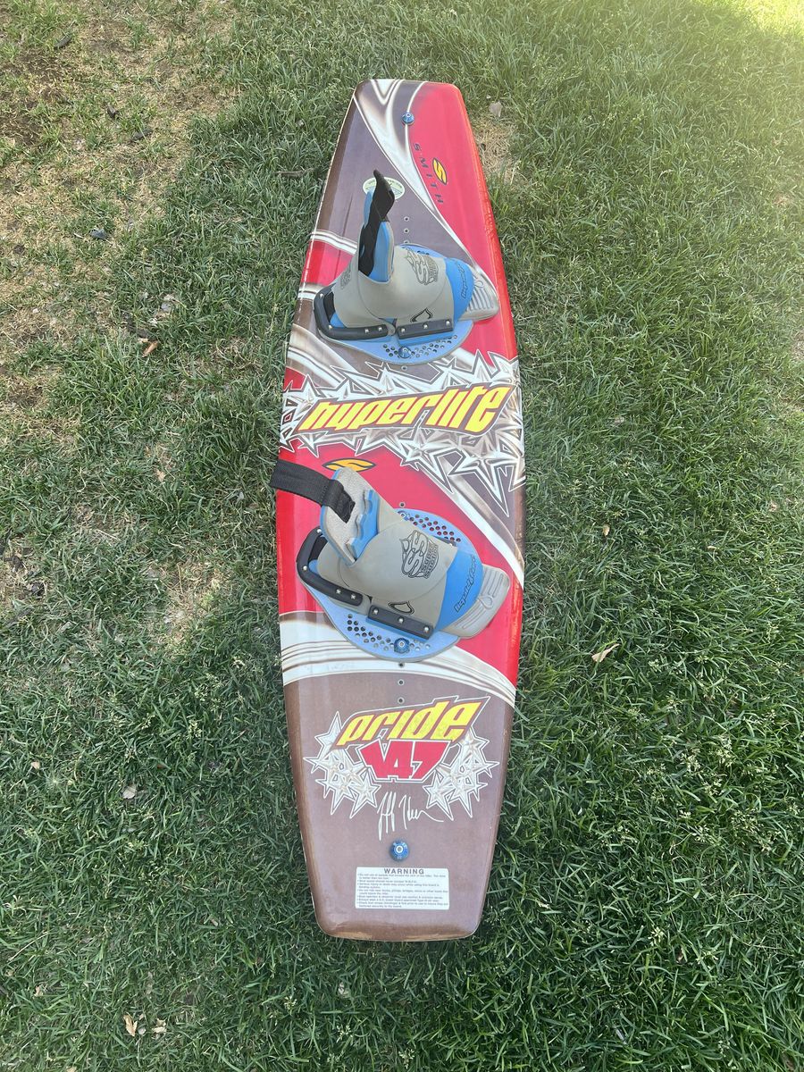 Hyperlite Pride 147 Wakeboard with Liquid Force Bindings