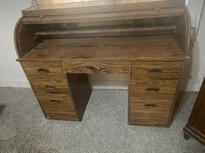 Roll top desk