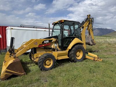 420E Cat Backhoe