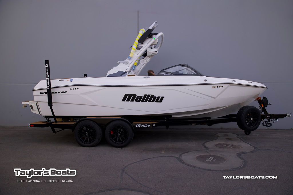 2026 Malibu Boats 23 LSV