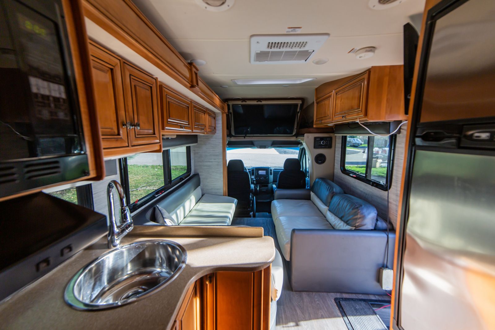 2016 Thor Citation 24SL Mercedes Diesel | 43K Miles | Excellent Interior | Ready to Camp