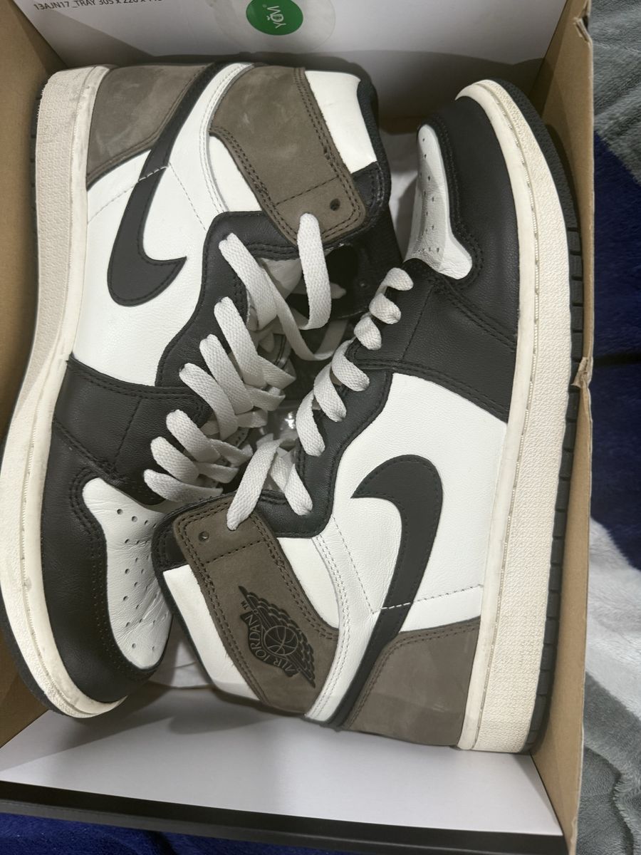 Jordan 1 Retro High Dark Mocha