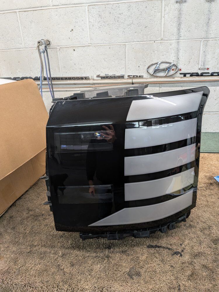 2026 Hyundai Palisade LT Headlight #92101-P9150