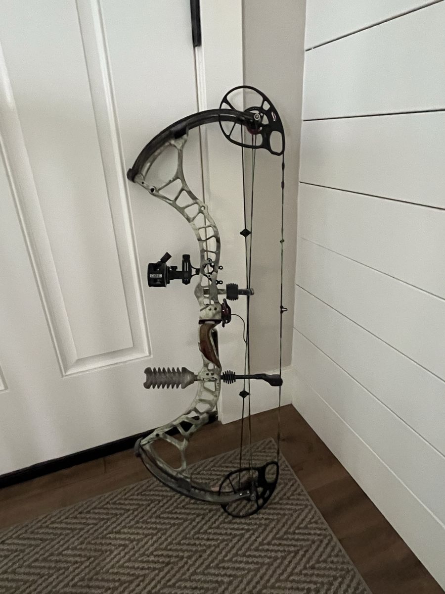 Bowtech Insanity CPX – 70 lb – QAD HDX – CBE Tek-Hybrid – Ready to Hunt