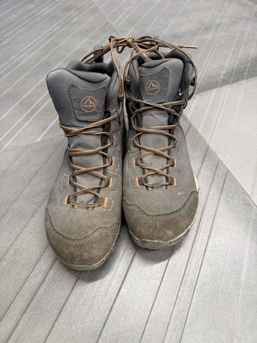 Hiking Boots Size 9