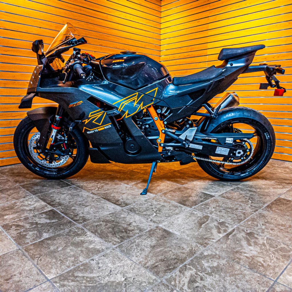 2026 KTM 990 RC R