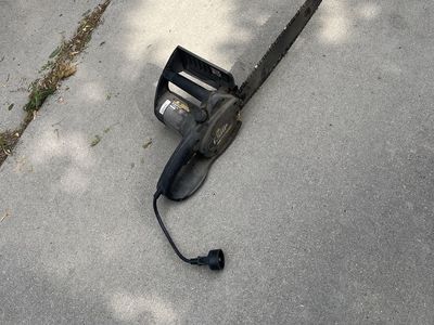 Electric Chainsaw - 1.5 HP Corded - Tested & Working