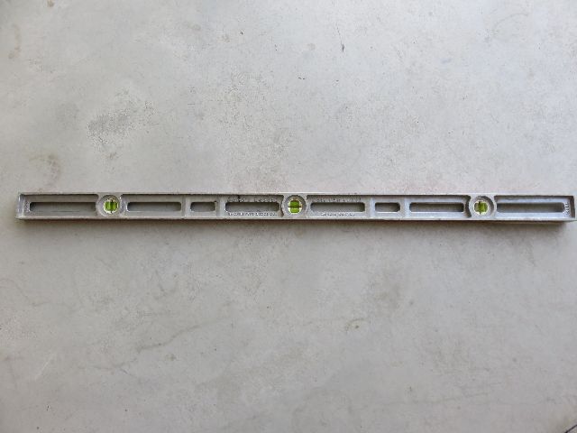 Sands 48-inch Professional Aluminum Box Level w/Hand Grips