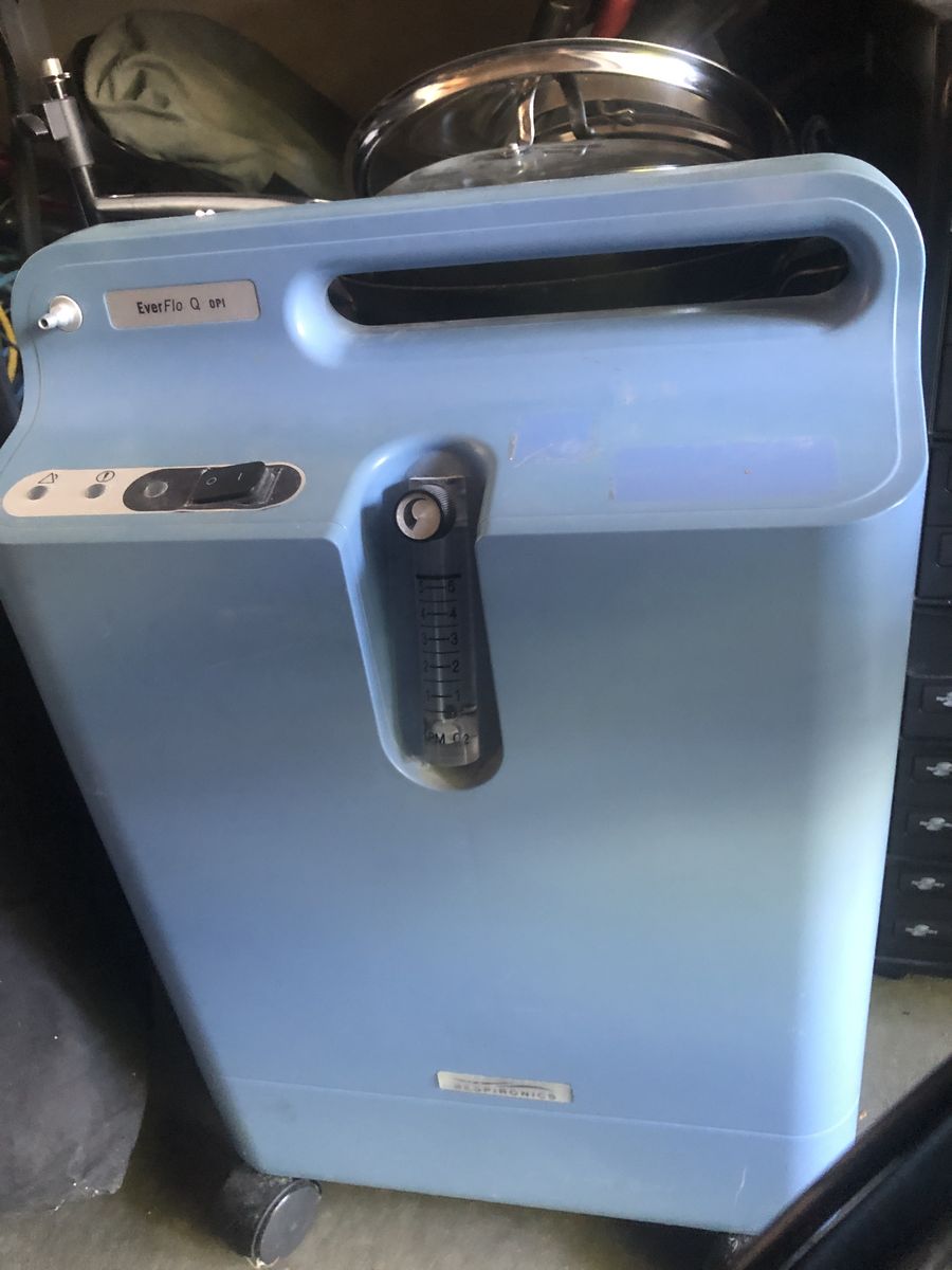 Respironics EverFlo 5LPM Oxygen Concentrator