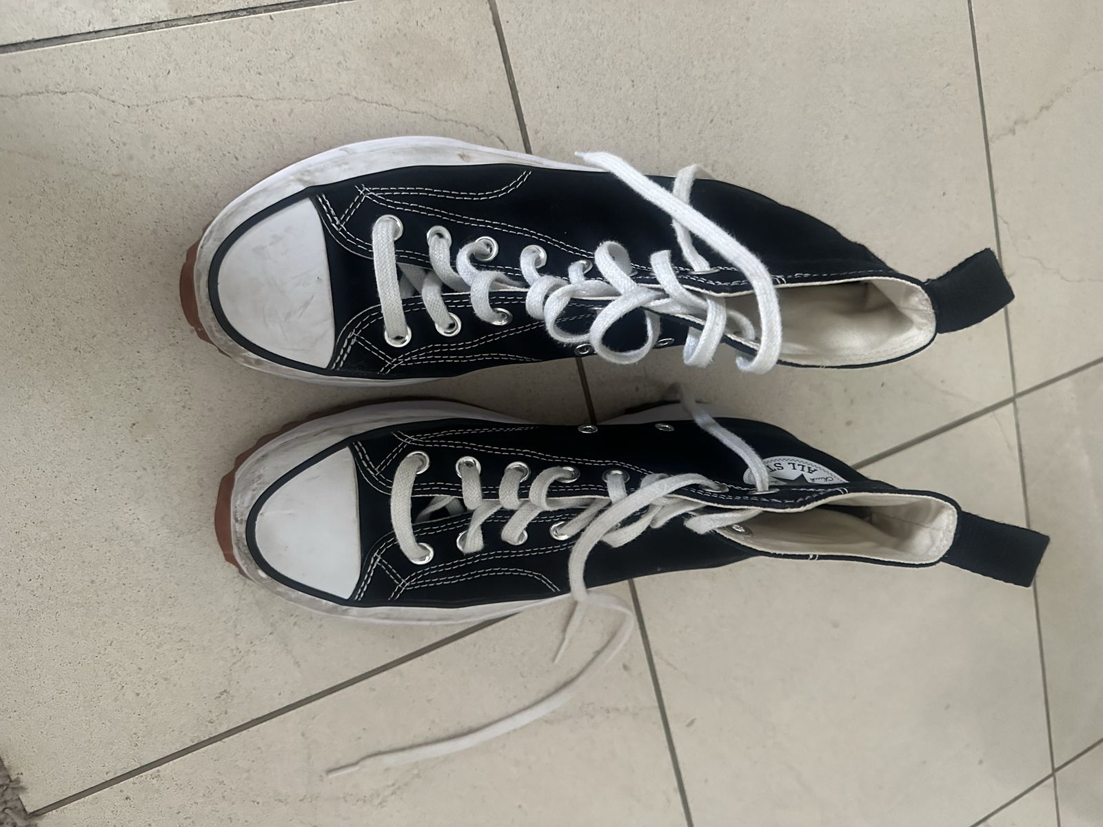 Women’s shoes