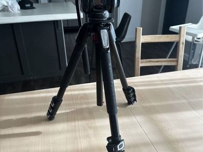 Manfrotto 190 Professional Camera Tripod with Fluid Drag Head