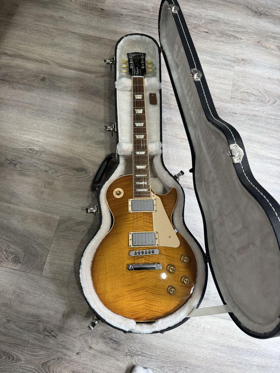 Gibson Les Paul Traditional Electric Guitar - Classic (Mint 2010), Hard Case Included