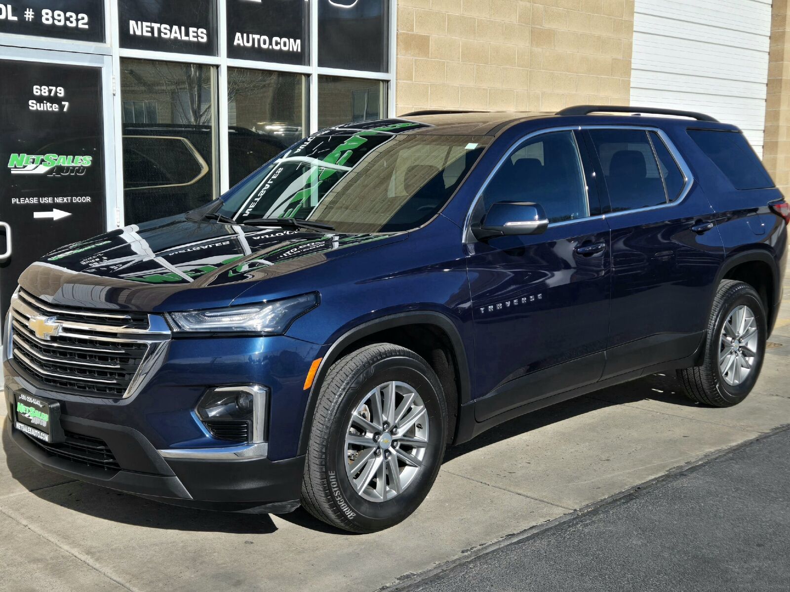 2023 Chevrolet Traverse LT Cloth