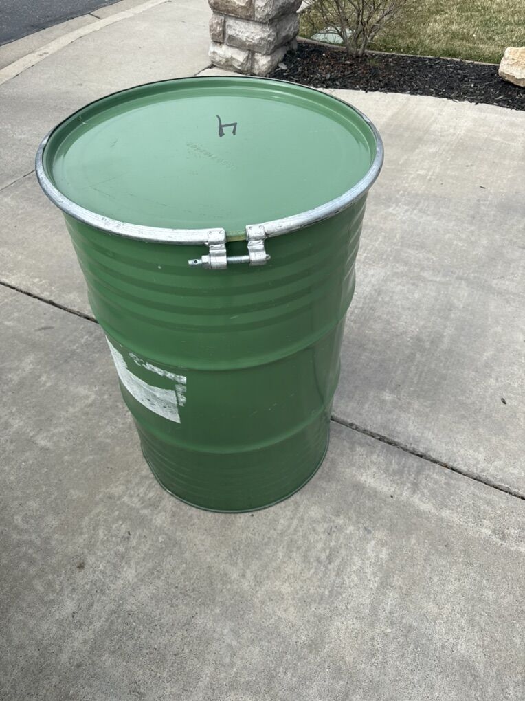55 Gallons Metal Barrels