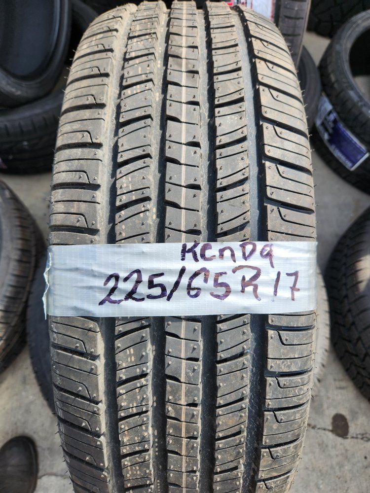225/65r17 kenda kenetica touring as