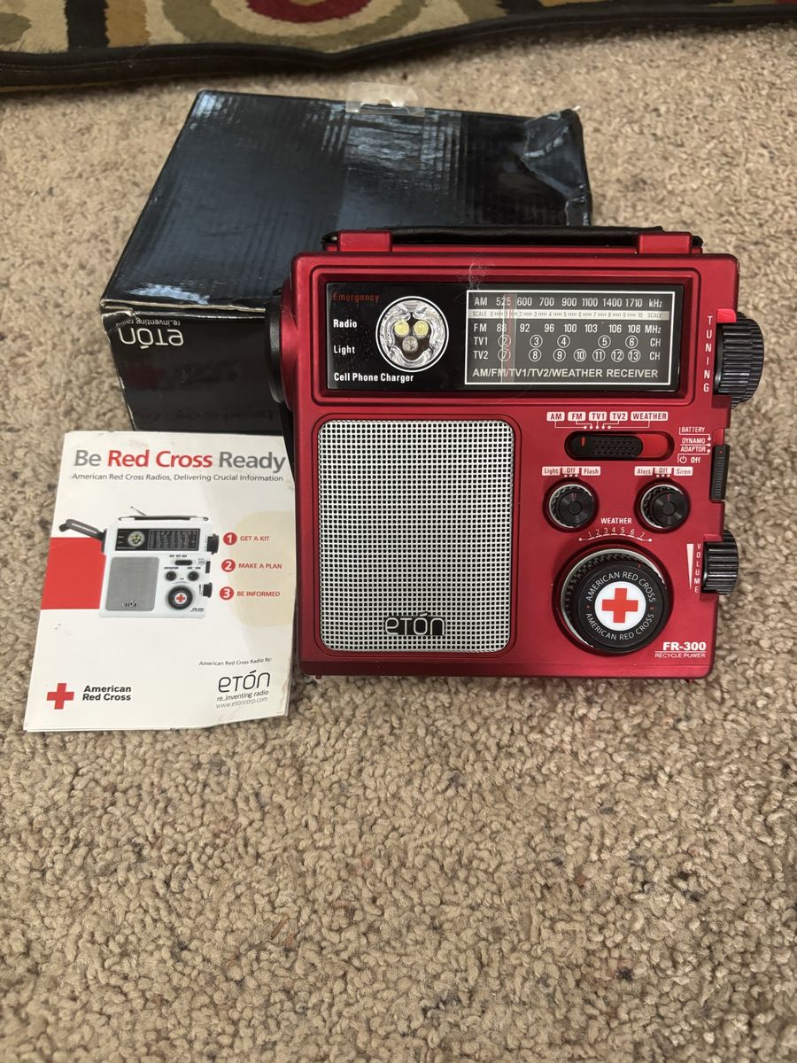 Eton FR-300 American Red Cross Emergency Radio AM/FM Weather Receiver Light