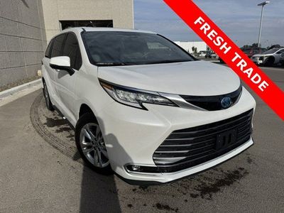 2025 Toyota Sienna Limited 7-Passenger
