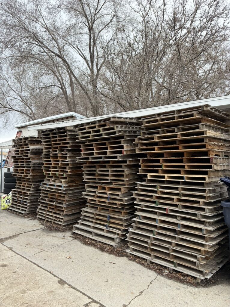 Free Pallets
