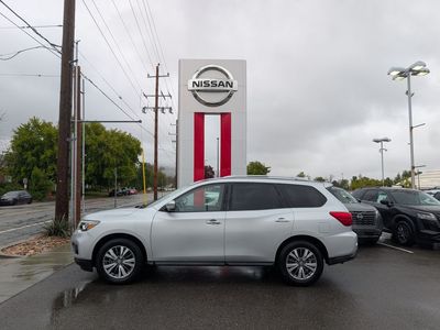 2019 Nissan Pathfinder SV