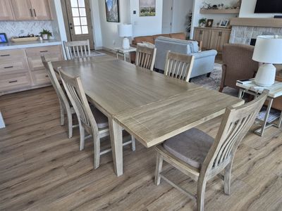Oak Dinning Table and Chairs