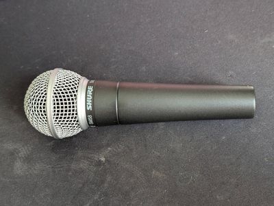 Shure SM58 Dynamic Vocal Mic Microphone