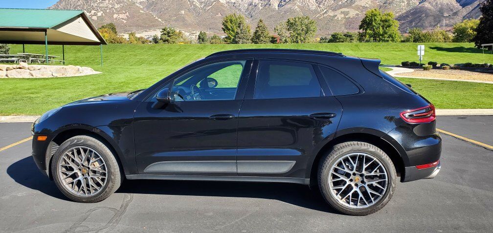 2016 Porsche Macan