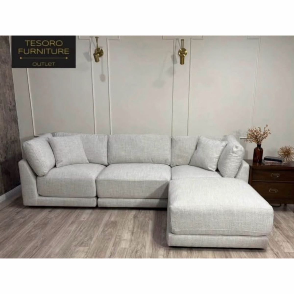 DAYNA BUCCLE MODULAR SECTIONAL