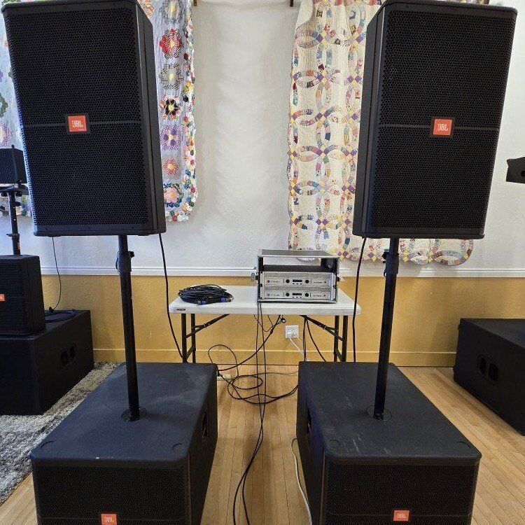 JBL SRX 700 series speaker system