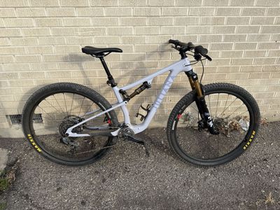Juliana Wilder CC X01 AXS mountain bike