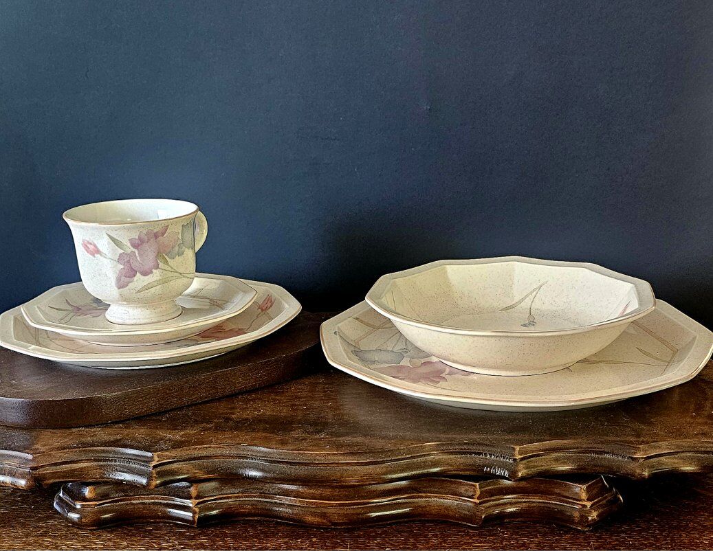 NEW, NEVER USED, MIKASA 'Magic Moods' 5 Piece Set