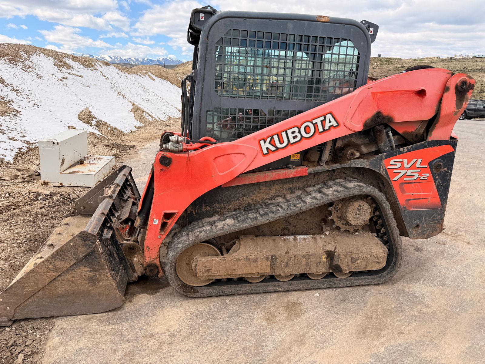 2017 Kubota SVL75-2, LOW HOURS 2,808 hrs